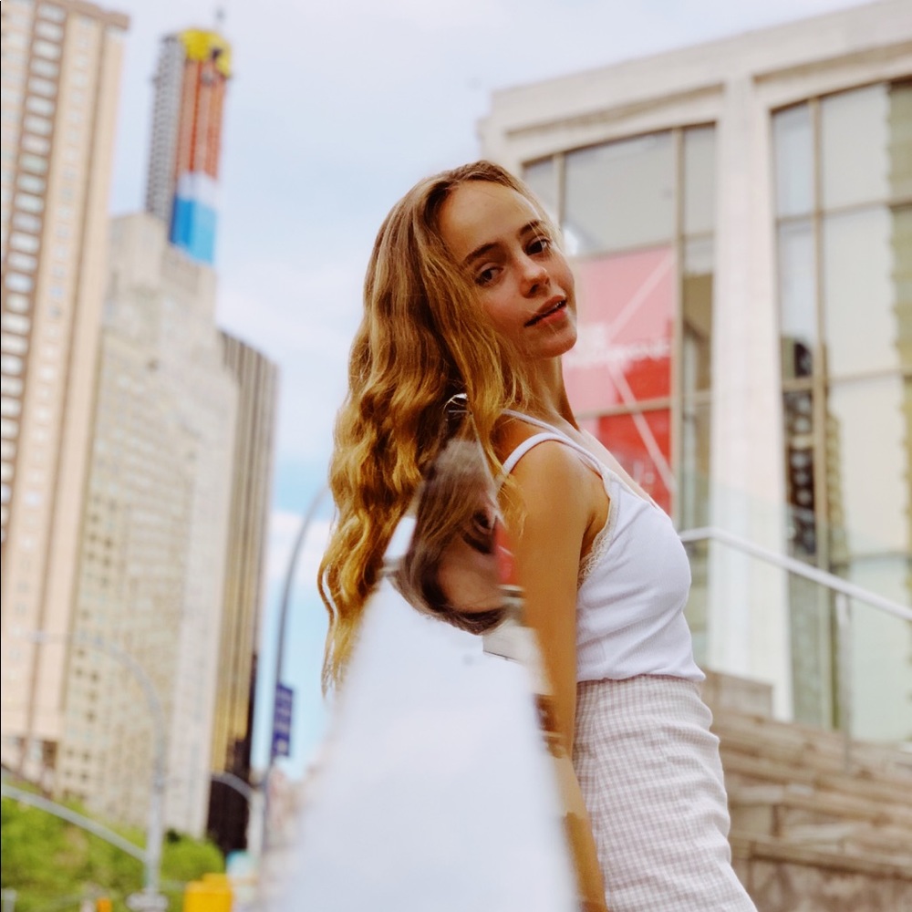 Meet your Posher, Abby